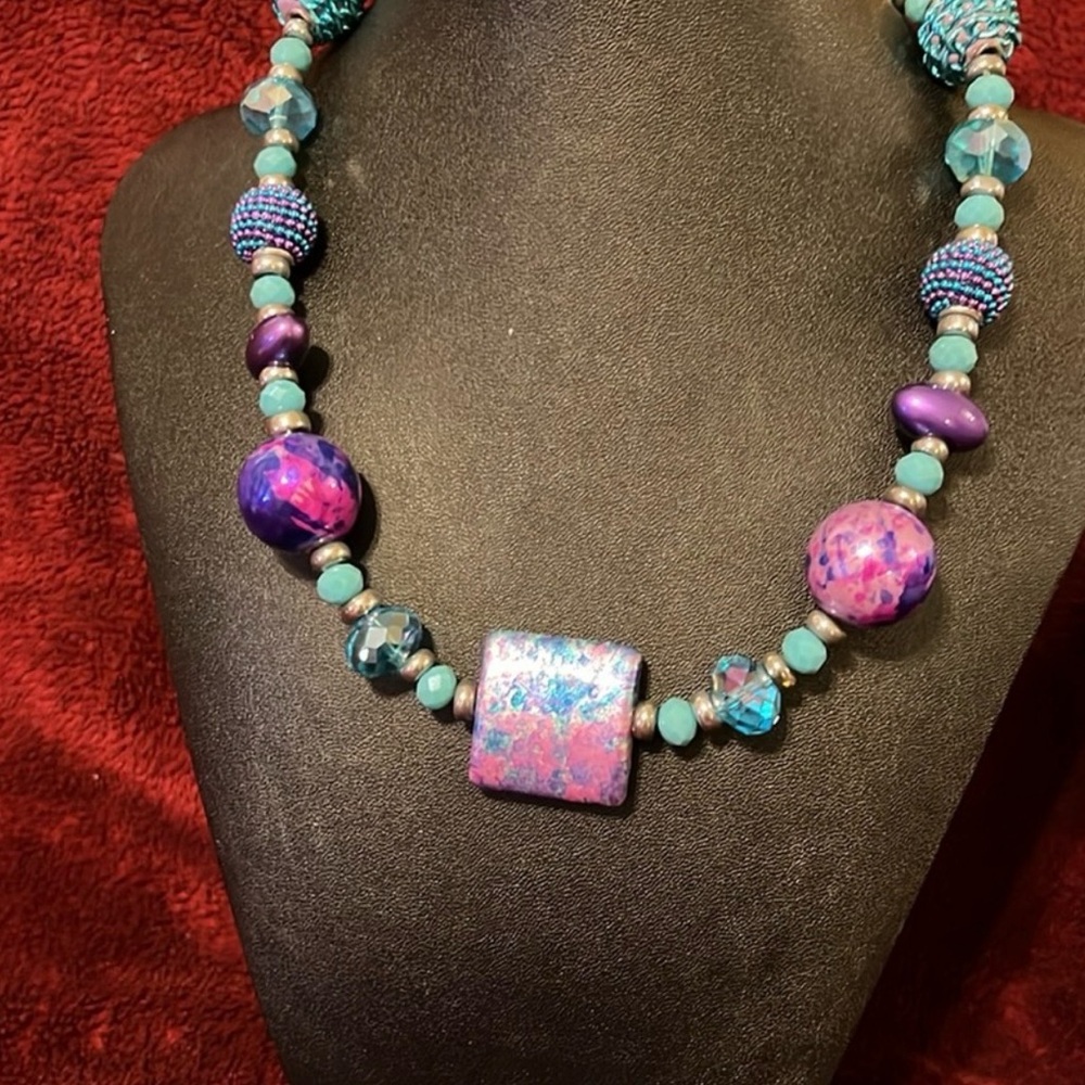 Hand made 18” Colorful Beaded Necklace - Picture 2 of 4